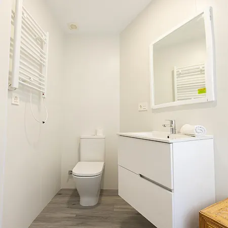 Apartment Holidays, Italica, 8 Personas 3 Y 3 Banos *