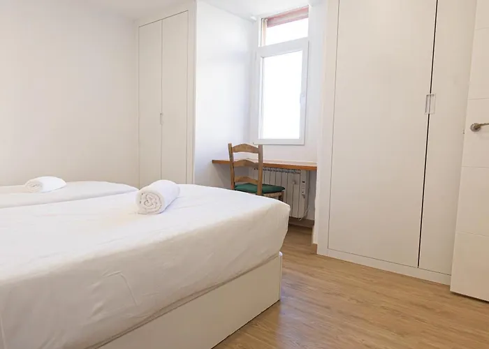 Holidays, Italica, 8 Personas 3 Y 3 Banos Sierra Nevada