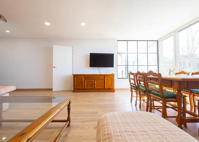 Holidays, Italica, 8 Personas 3 Y 3 Banos Daire