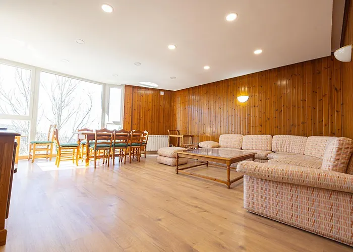 Holidays, Italica, 8 Personas 3 Y 3 Banos Daire Sierra Nevada